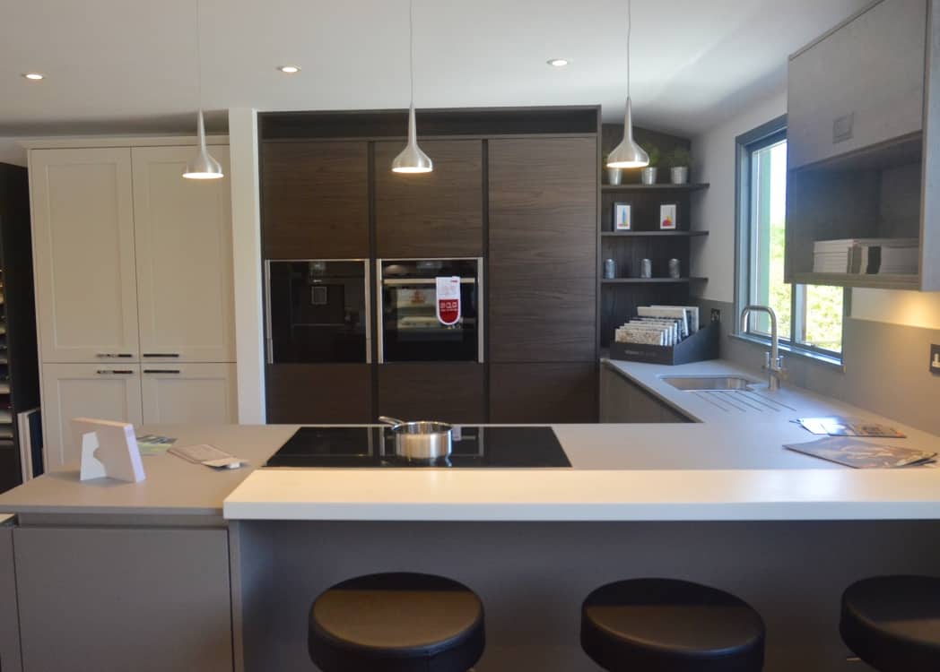 Bay1-panelven-kitchens-showroom